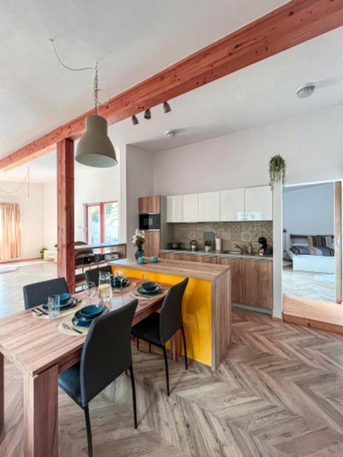 Apartman Niklan Rožnov pod Radhoštěm Buitenkant foto