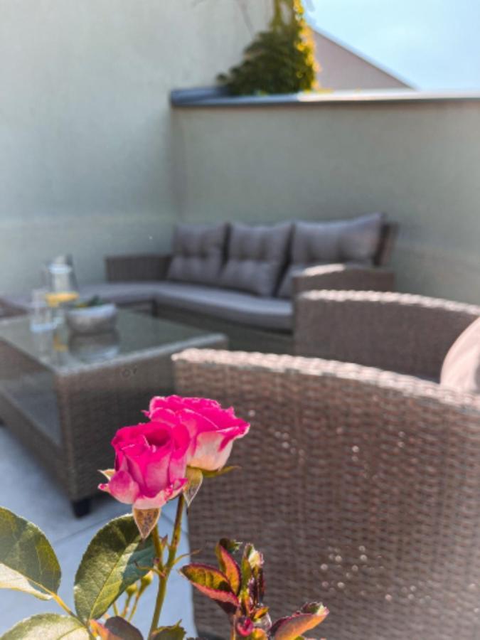 Apartman Niklan Rožnov pod Radhoštěm Buitenkant foto